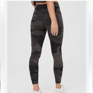 Aerie High Rise 7/8 Leggings Gray Camo